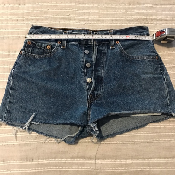 Vintage Levi cutoffs - Picture 4 of 4